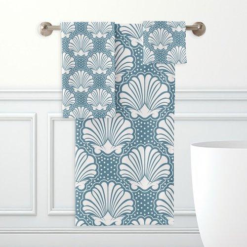 Modern Bathroom Decor | Blue And White Seashell Bath Towel Set