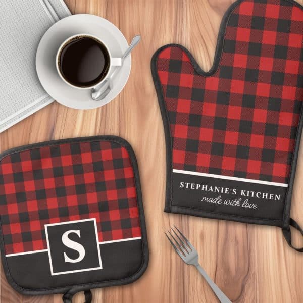 Red And Black Buffalo Plaid Oven Mitt And Matching Pot Holder With Personalized Text.