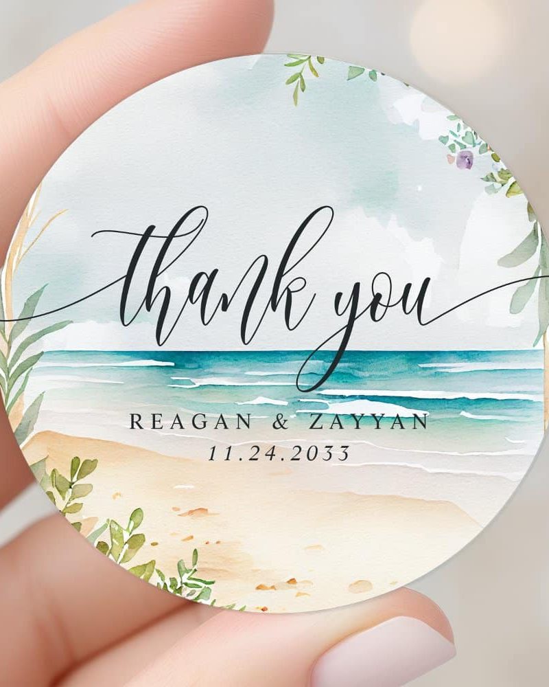 Round thank you tag with beach scene and wedding date.
